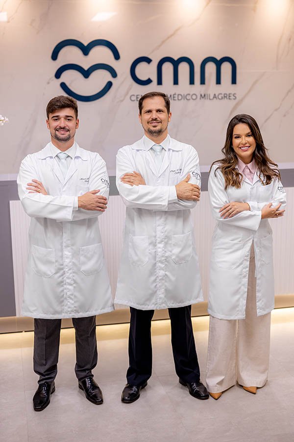 Dr. Marcel Milagres, Dr. Diogo Milagres e Dra. Thaís Wyatt Milagres, sócios do Centro Médico Milagres